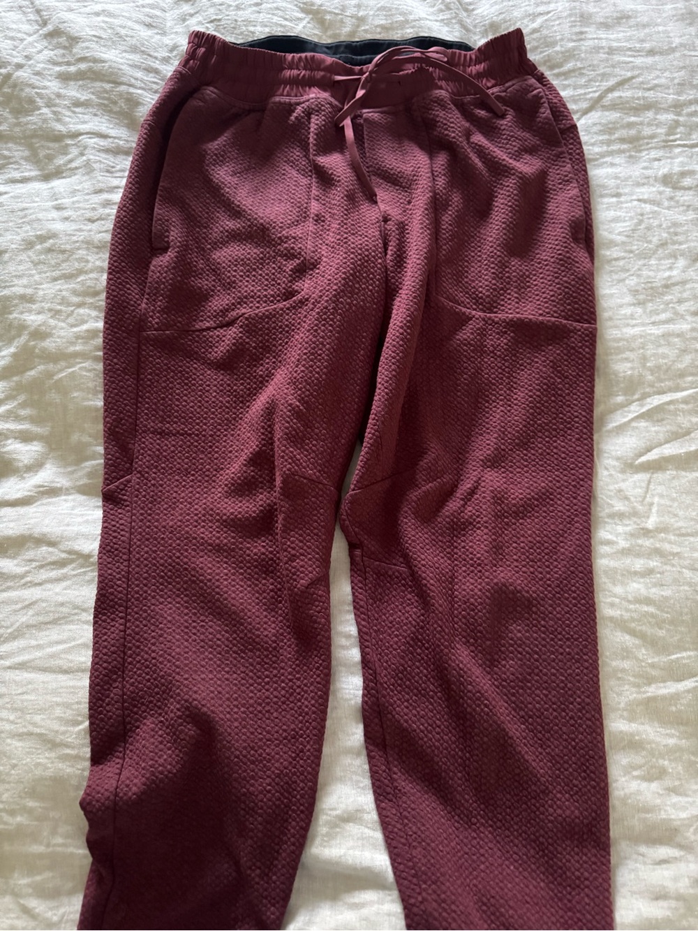 Lululemon Men's Maroon Knit Jogger Pants - Comfortable Everyday Wear